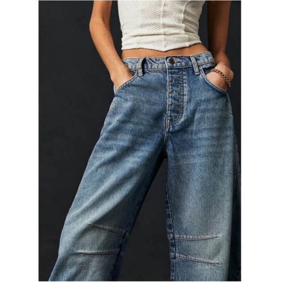 We The Free Lucky You Mid Rise Barrel Jeans
Size 28 - Picture 16 of 16